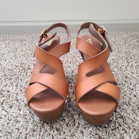 Mossimo Sandals - Picture 1 of 8